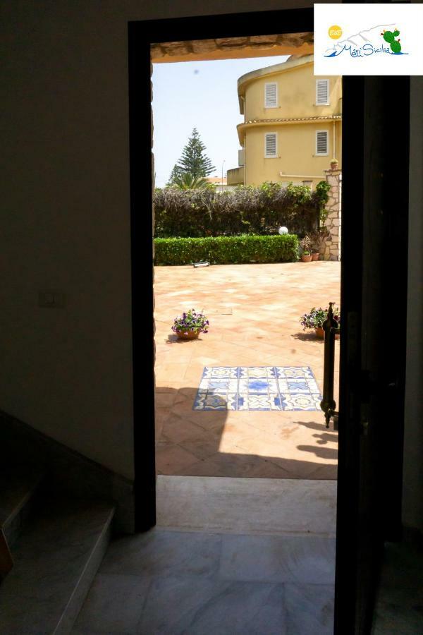 Marisicilia Bed & Breakfast Porto Empedocle Ngoại thất bức ảnh