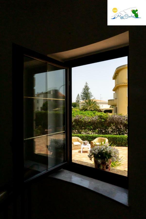 Marisicilia Bed & Breakfast Porto Empedocle Ngoại thất bức ảnh
